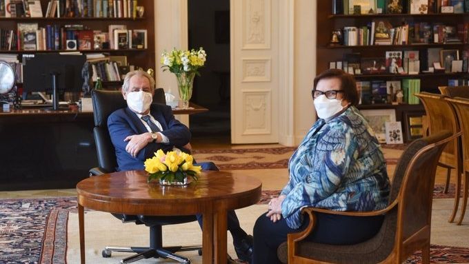 Prezident Zeman se sešel s ministryní Benešovou